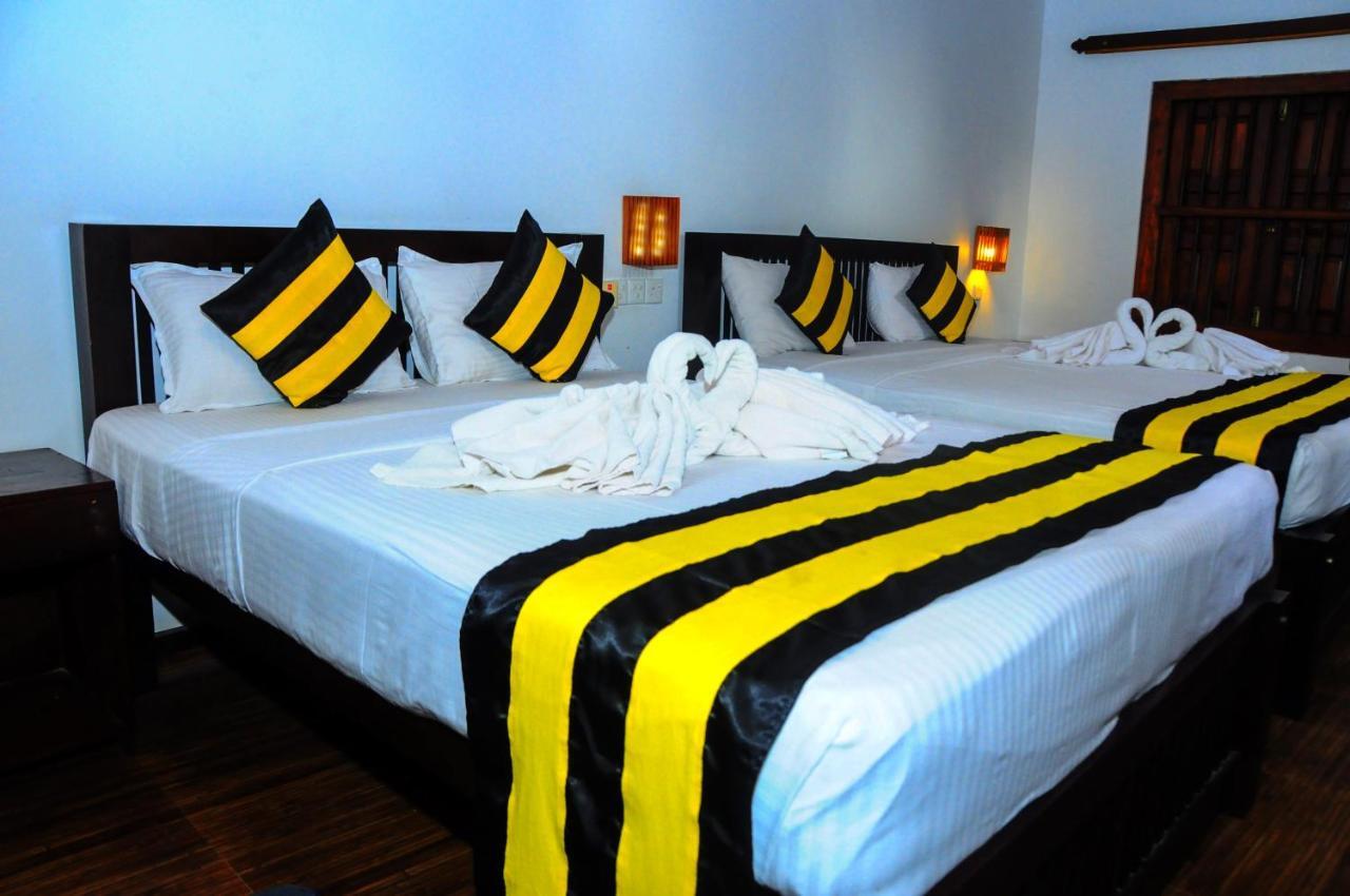 Happy Banana Hotel Unawatuna Kültér fotó